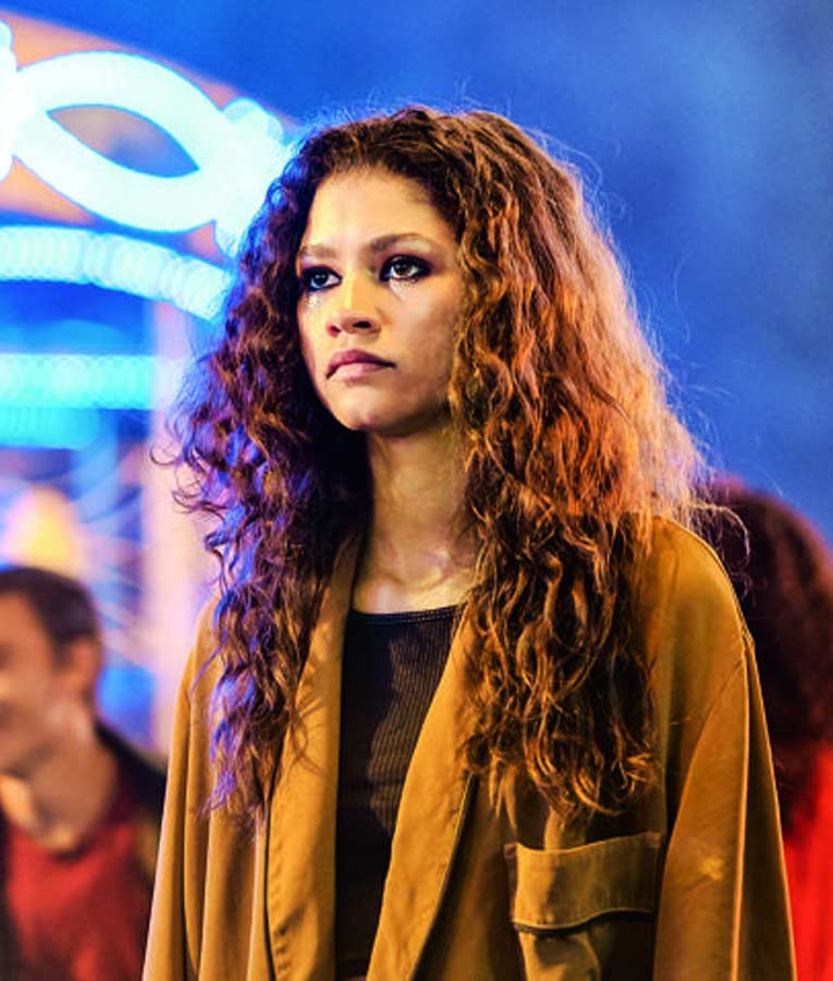 zendaya trench coat
